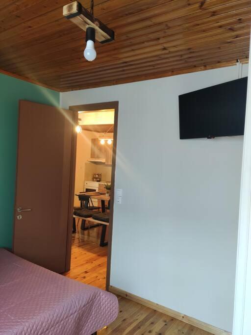 Ferienwohnung Politis' Wooden House Vasilikí Exterior foto